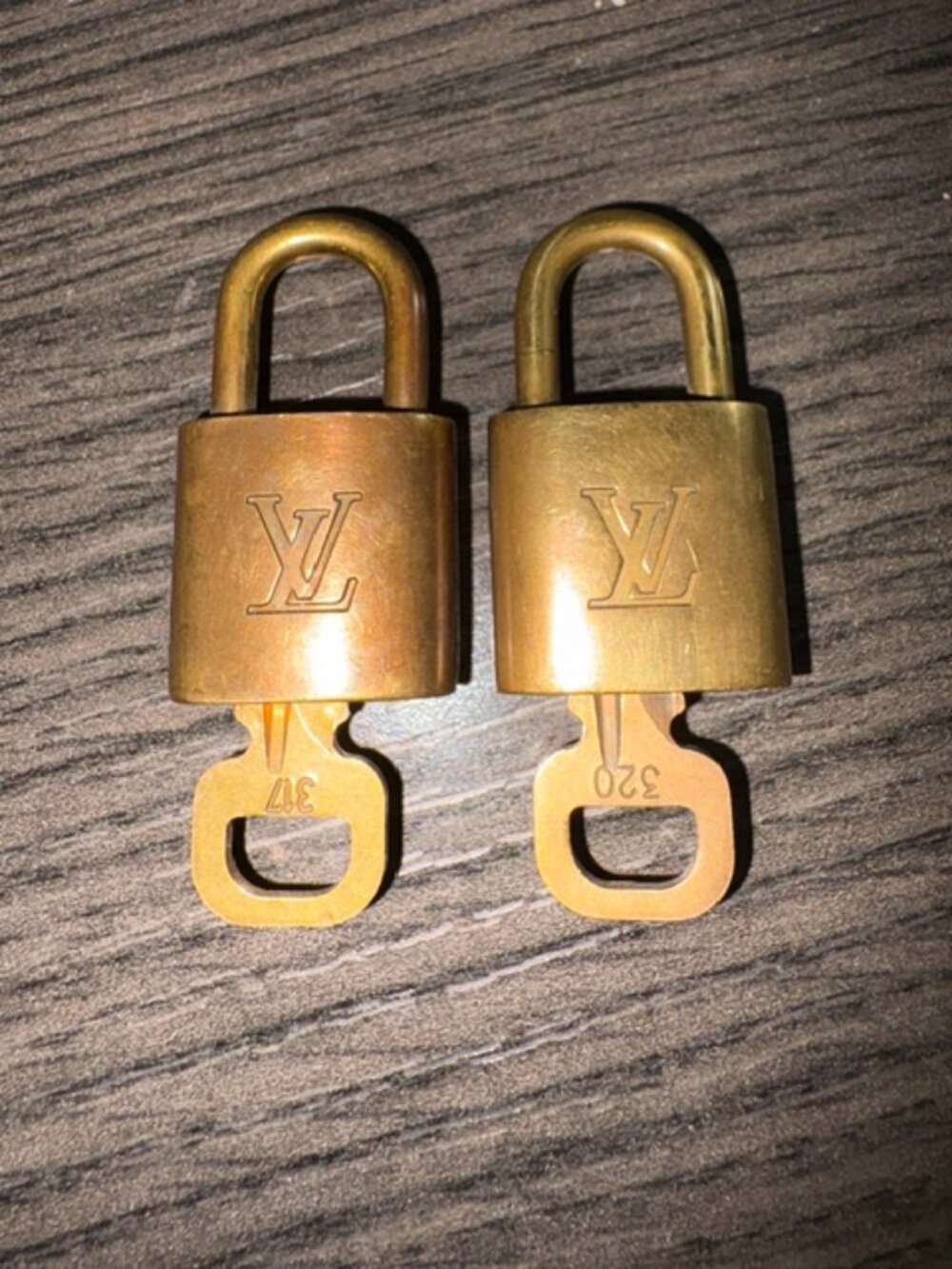 LV Locks #'s 317 & 320